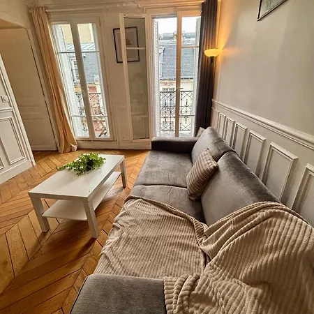 Tour Eiffel Lecourbe Apartment